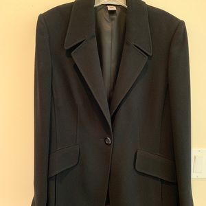Ellen Tracy Women’s 3 piece suit